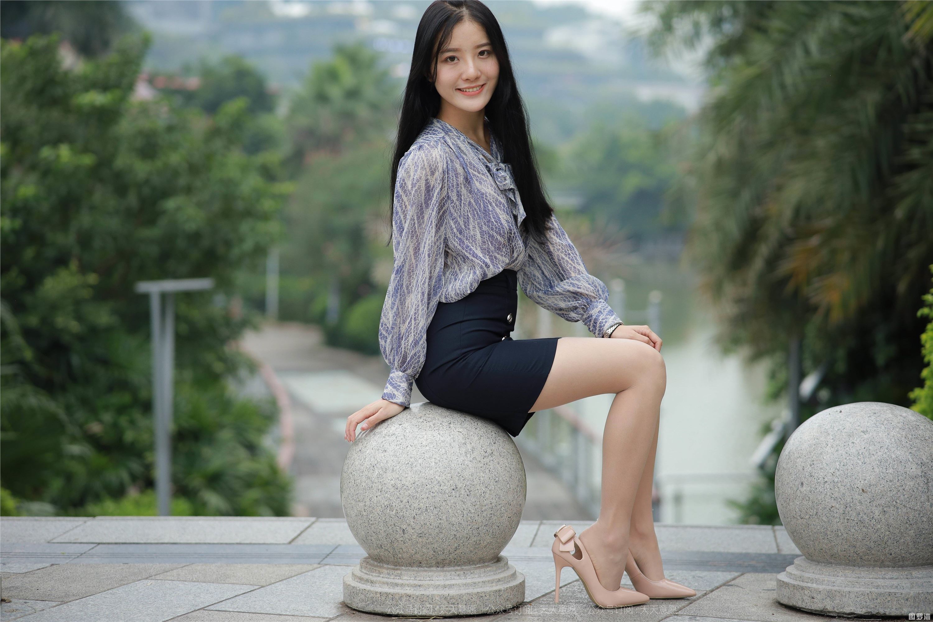 IESS异思趣向  2021.10.25 丝享家957：婉苹《公园偶遇美女》